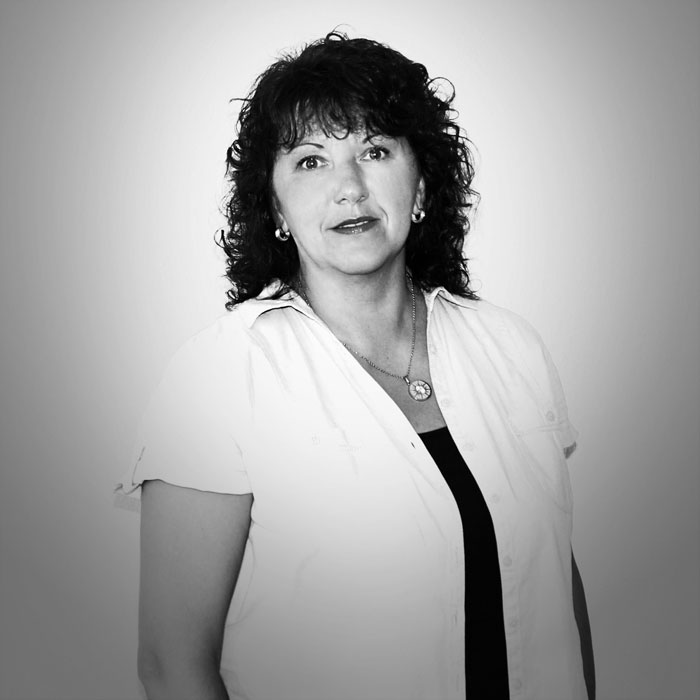 Yvonn_schmidt_bw-klein